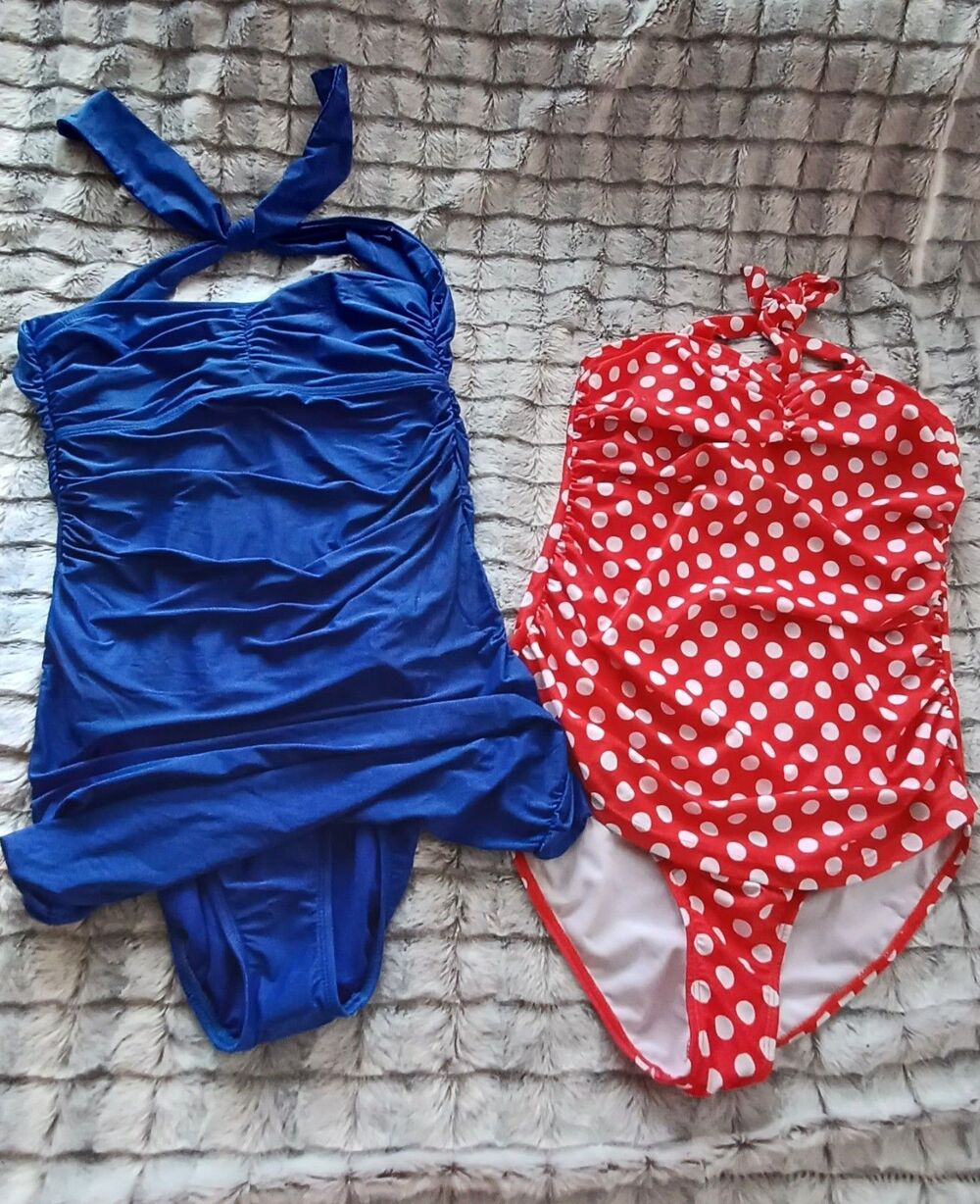 NWT Bundle 2x swimsuits, blue Sofia Vergara & brandless polka dot, Size M